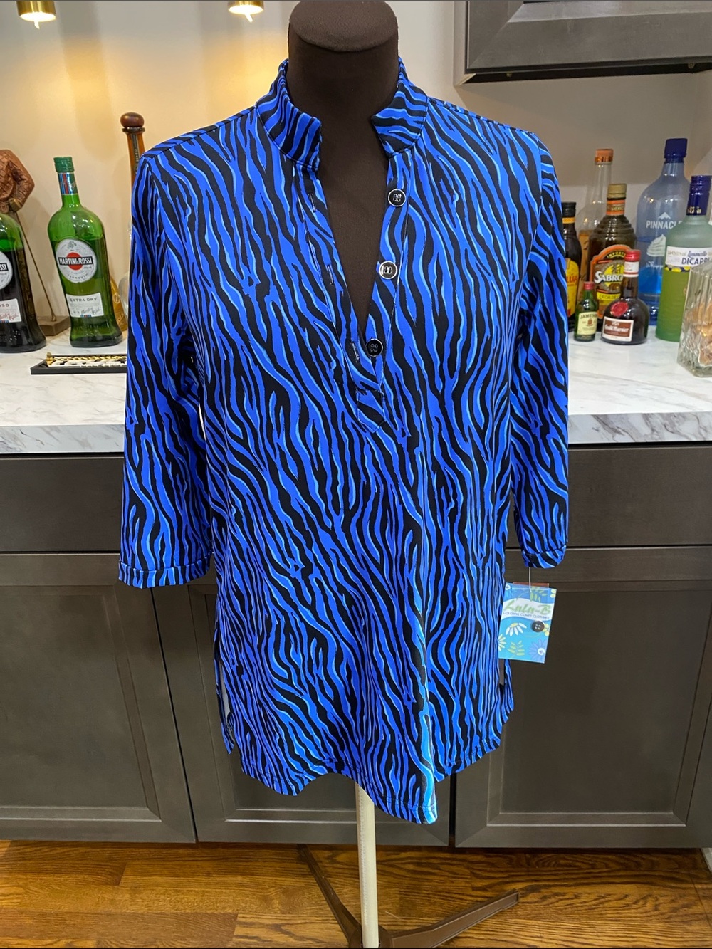 Lulu B shirt, top blouse tunic Blue Zebra stripe stretch nautical small med